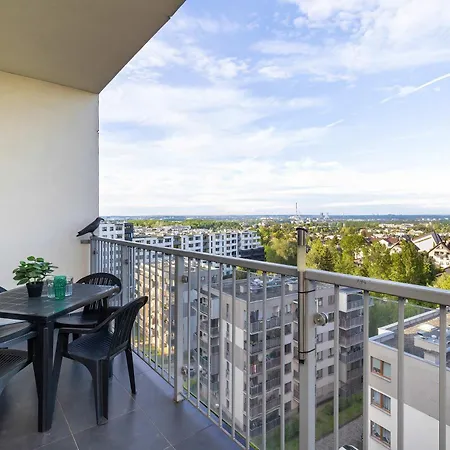 Air-conditioned Two Bedroom Family By Renters