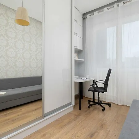 Air-conditioned Two Bedroom Family By Renters Daire *