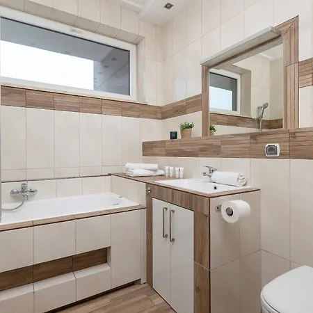 Daire Air-conditioned Two Bedroom Family By Renters *