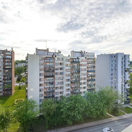 Air-conditioned Two Bedroom Family By Renters Daire