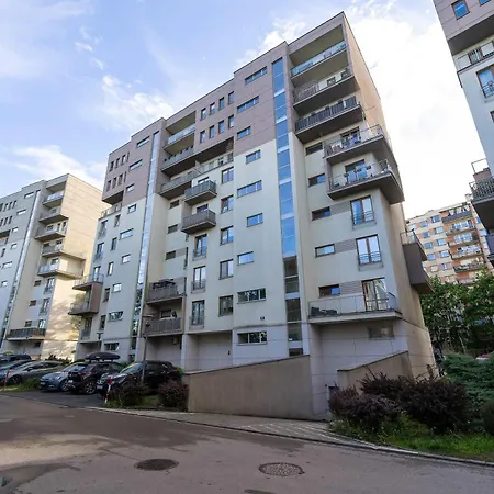 Daire Air-conditioned Two Bedroom Family By Renters Krakow